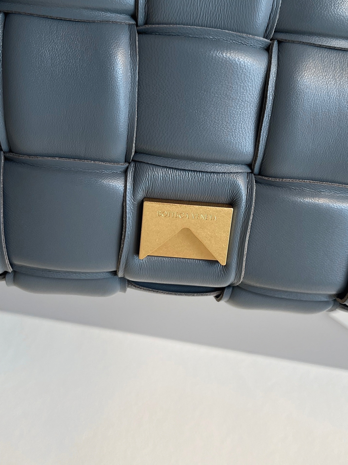 Top Quality Imitation Bottega Veneta Padded Cassette Bag In Thunder