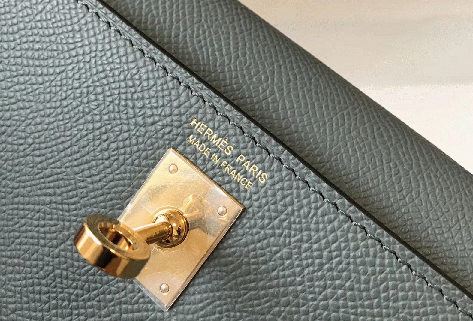 Hermes Kelly Mini II Bag Fake in Vert Amand