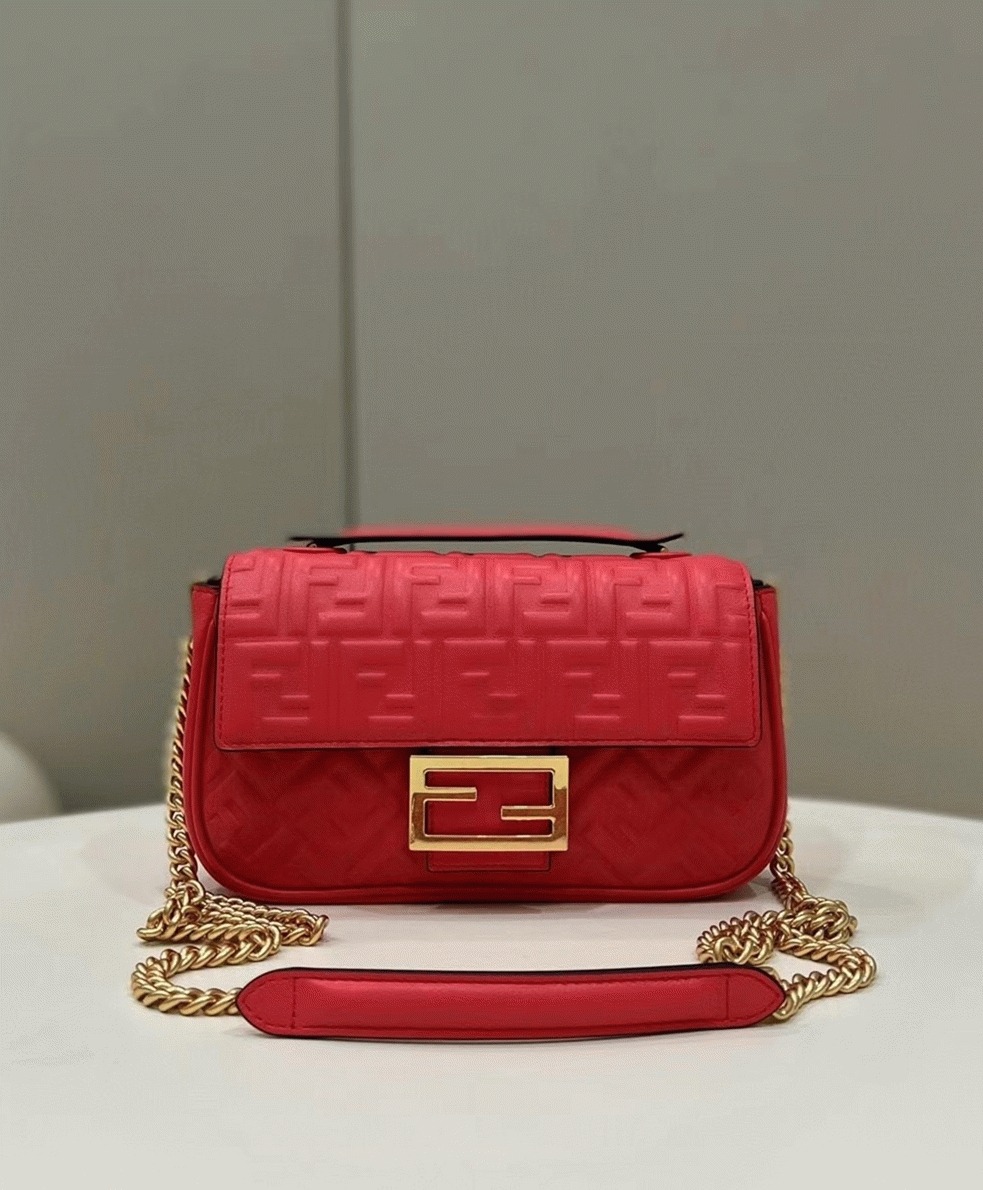 Top Quality Knockoff Fendi Baguette Chain Midi Bag In Red