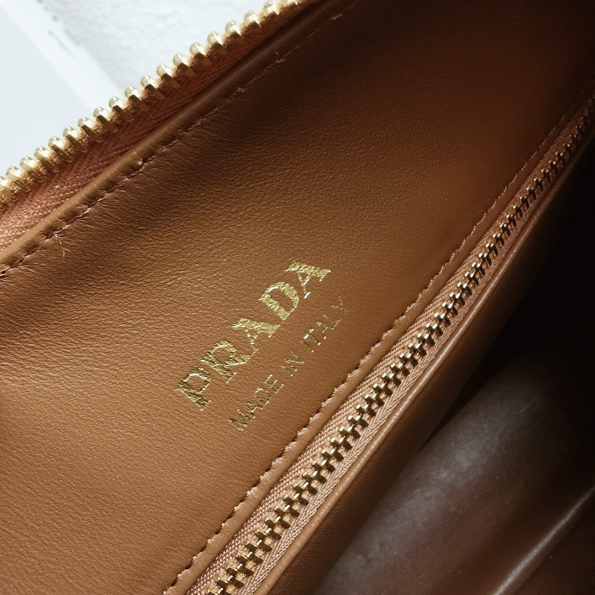 Designer Prada Shoulder Bag Replica in Brown