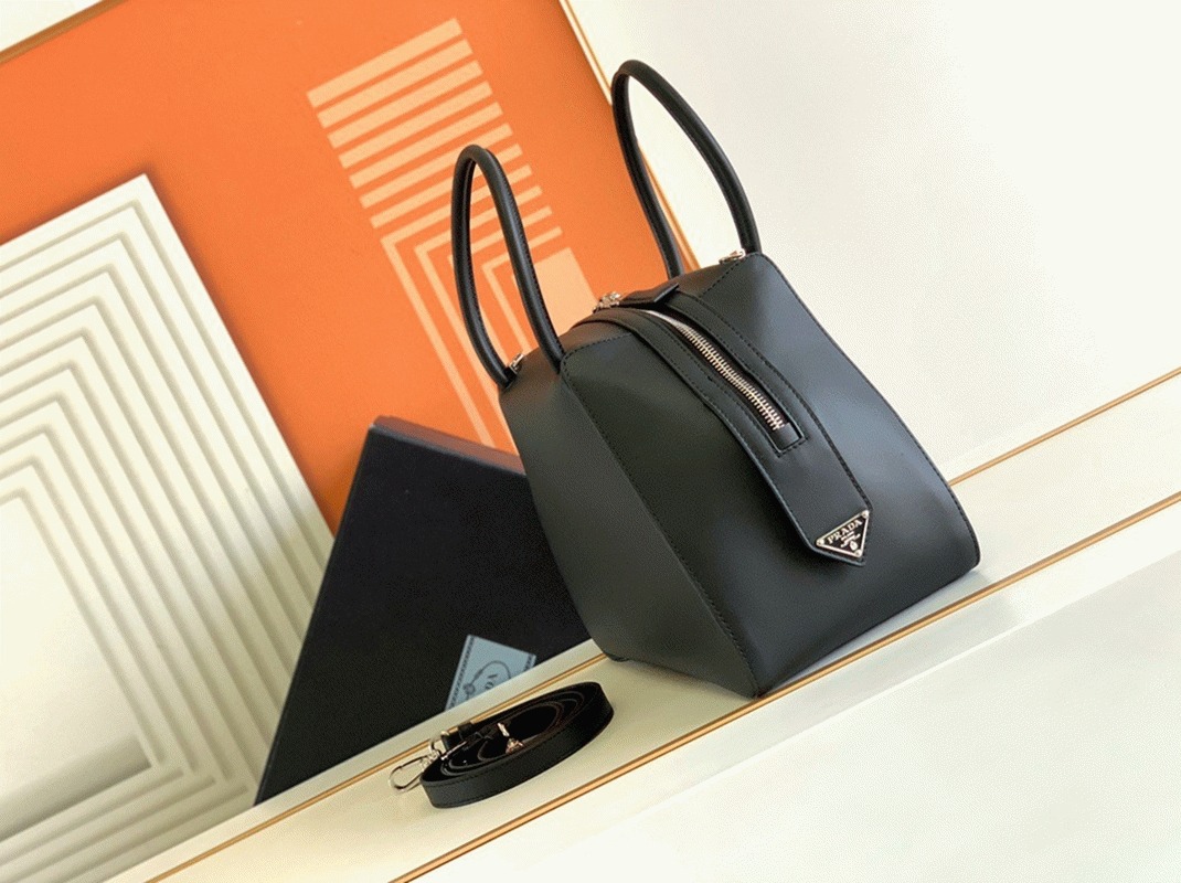 Prada Supernova Small Top Handle Bag Fake in Black