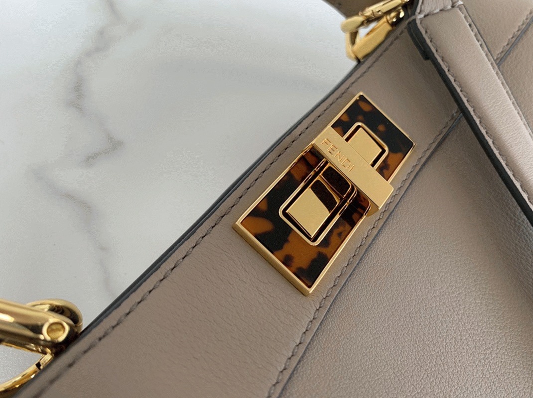 Top Quality Knockoff Fendi Peekaboo ISeeU Medium Bag In Grey Calfskin
