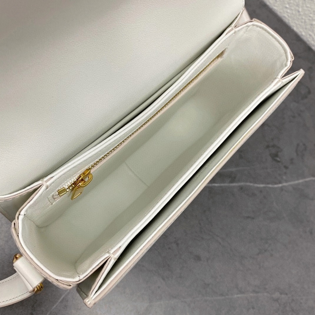 Top Quality Fake Celine Triomphe Teen Bag In White