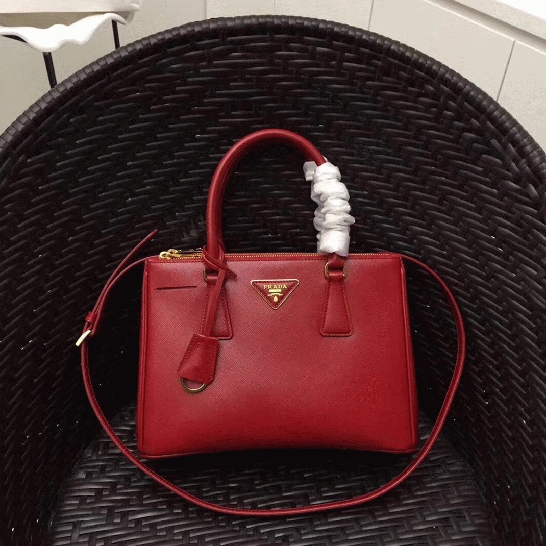 Red Prada Galleria Medium Bag Best Replica
