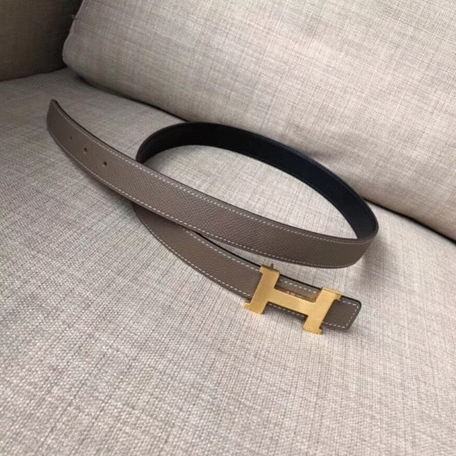 Knockoff Hermes Mini Constance belt buckle crafted in taupe epsom