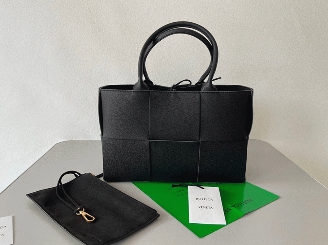 Fake Bottega Veneta Arco Small Tote Black