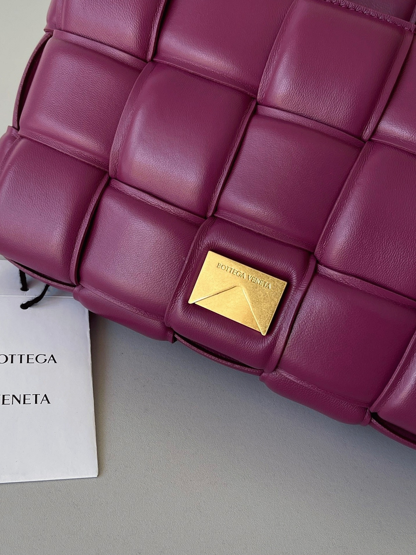 Top Quality Imitation Bottega Veneta Padded Cassette Bag In Cinnabar
