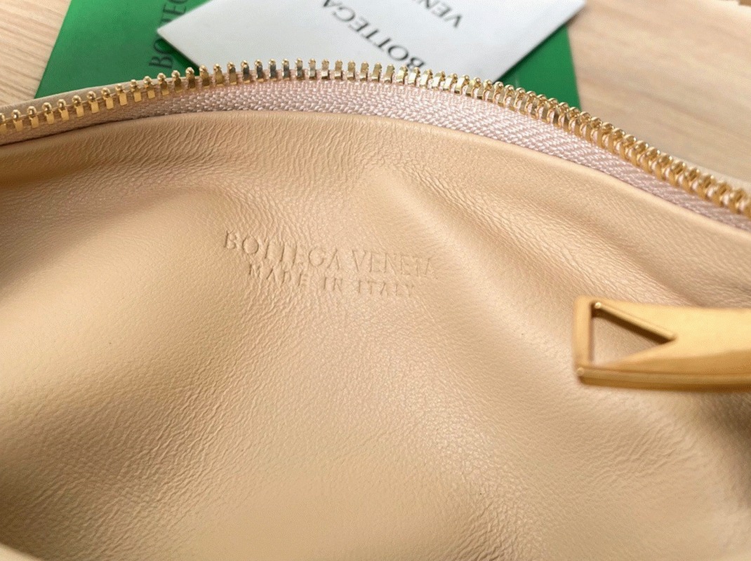 Fake Bottega Veneta BV Jodie Mini Bag Porridge