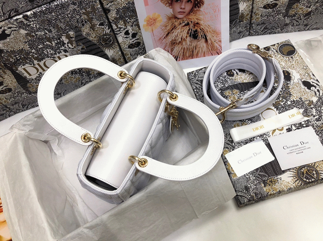 Dior Lady D-Lite Medium Bag Replica in White Macrocannage Technical Fabric