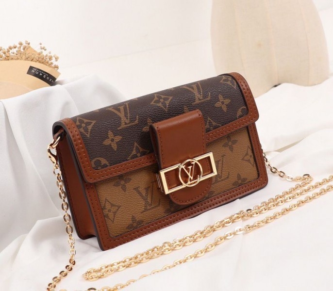 Louis Vuitton Monogram Reverse Canvas Dauphine Chain Wallet