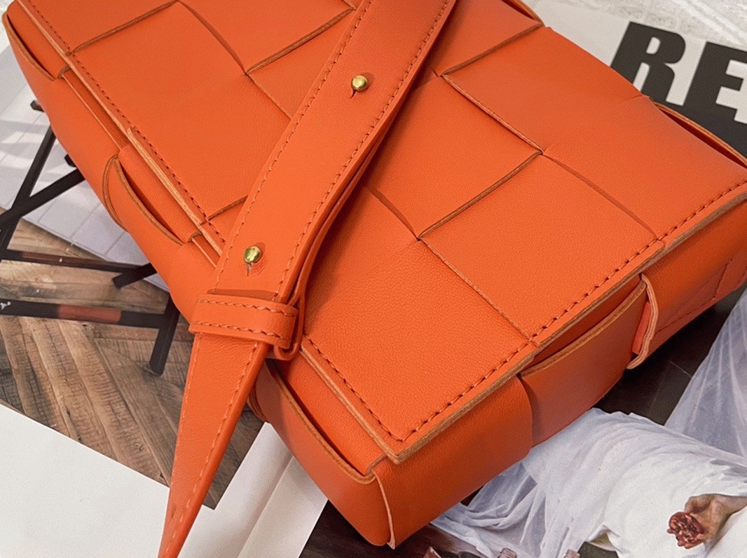 Top Quality Knockoff Bottega Veneta Cassette Bag In Orange