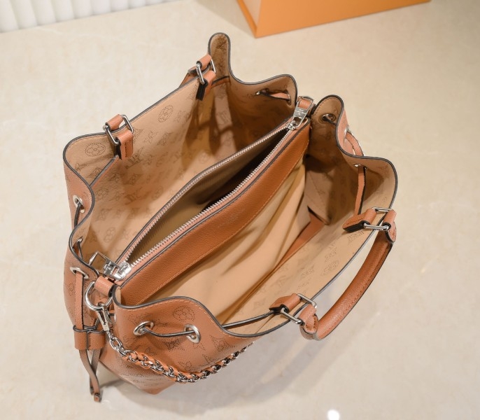 LV Mahina Bella Tote In Arizona Brown