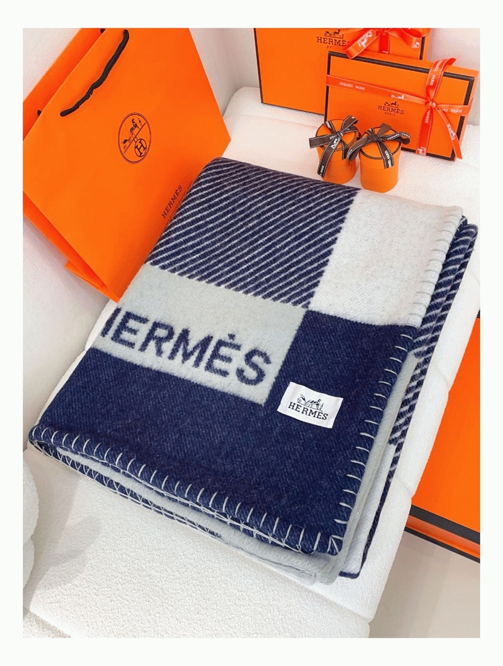 Fake Hermes H Riviera blanket in marine wool and cashmere