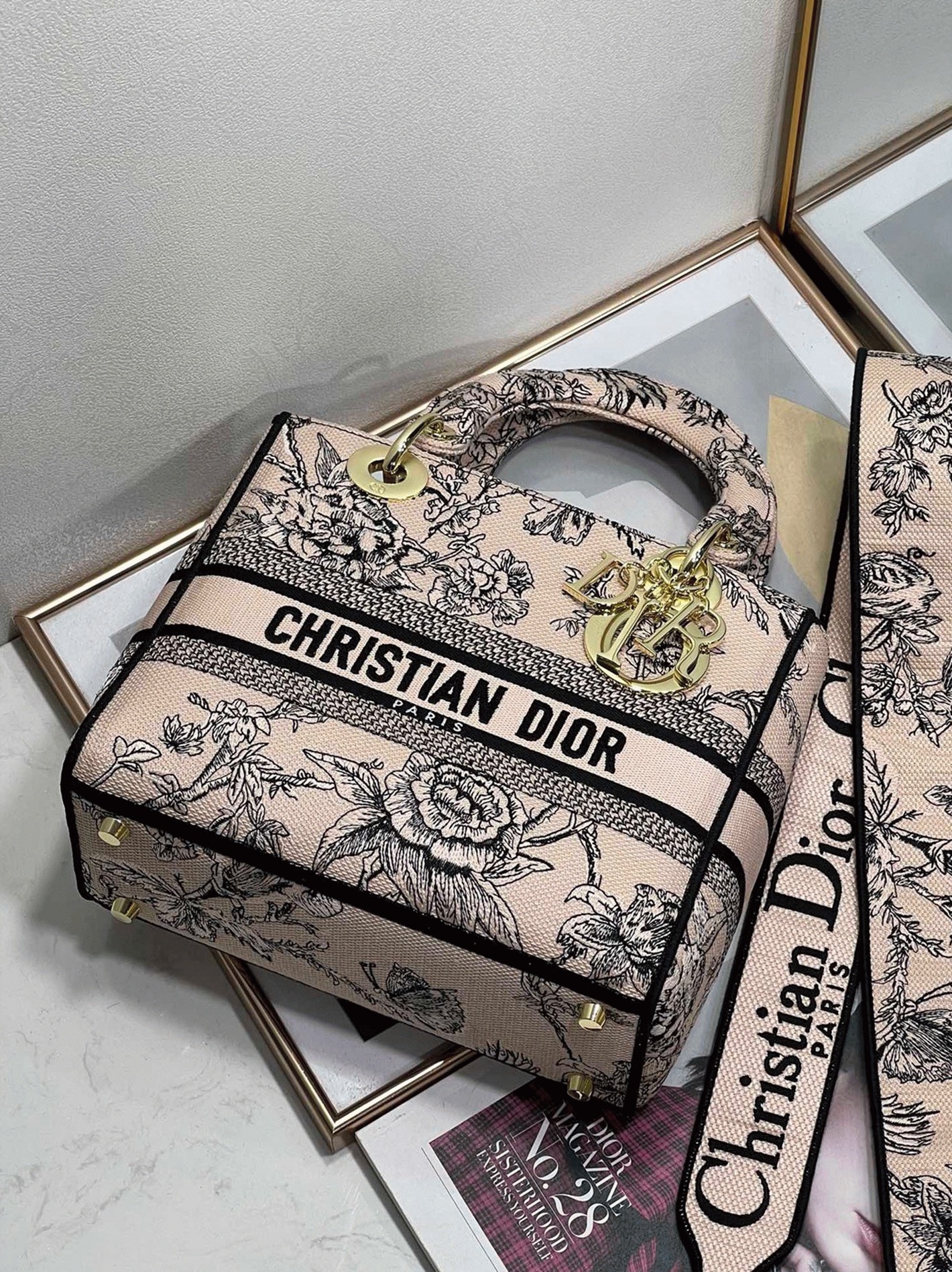 Dior Lady D-Lite Medium Bag Knockoff in Powder Jardin Botanique Embroidery