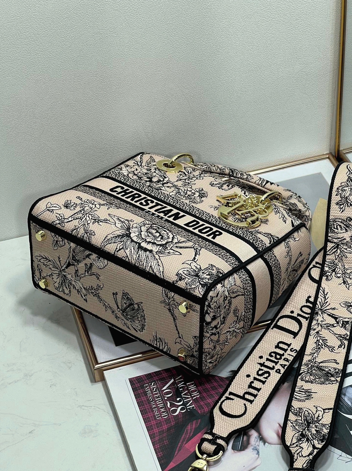 Dior Lady D-Lite Medium Bag Knockoff in Powder Jardin Botanique Embroidery
