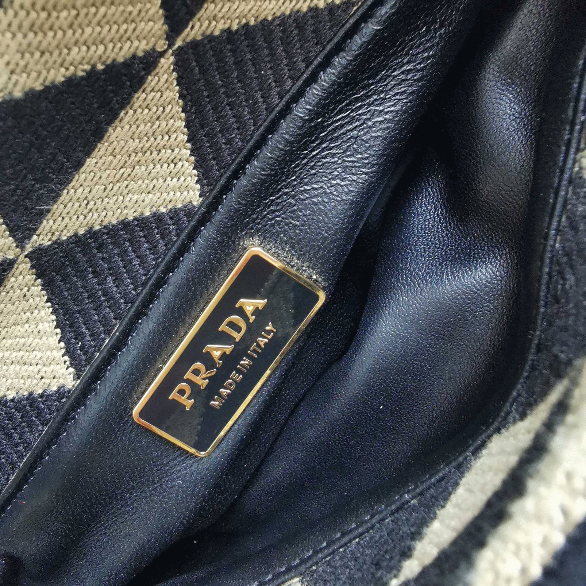 Prada Supernova Small Shoulder Bag Imitation in Black/Beige
