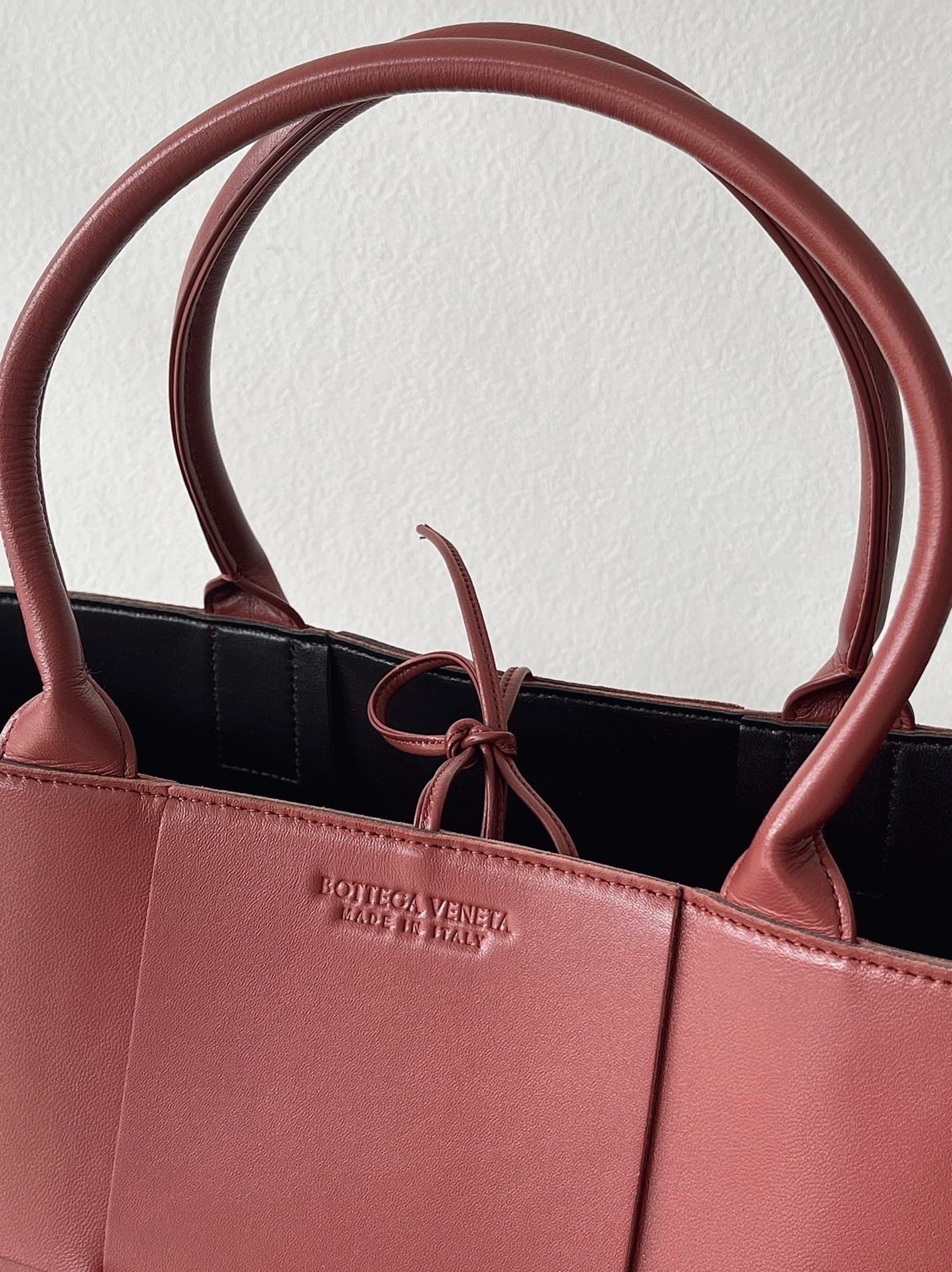 Replica Bottega Veneta Arco Medium Tote Maple