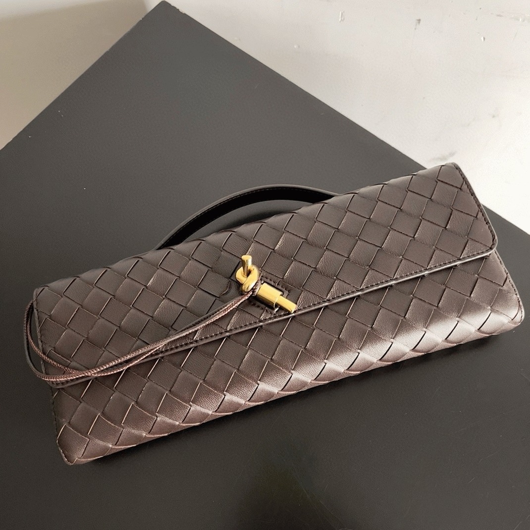 Replica Bottega Veneta Andiamo Clutch with Handle Fondant Intrecciato Lambskin