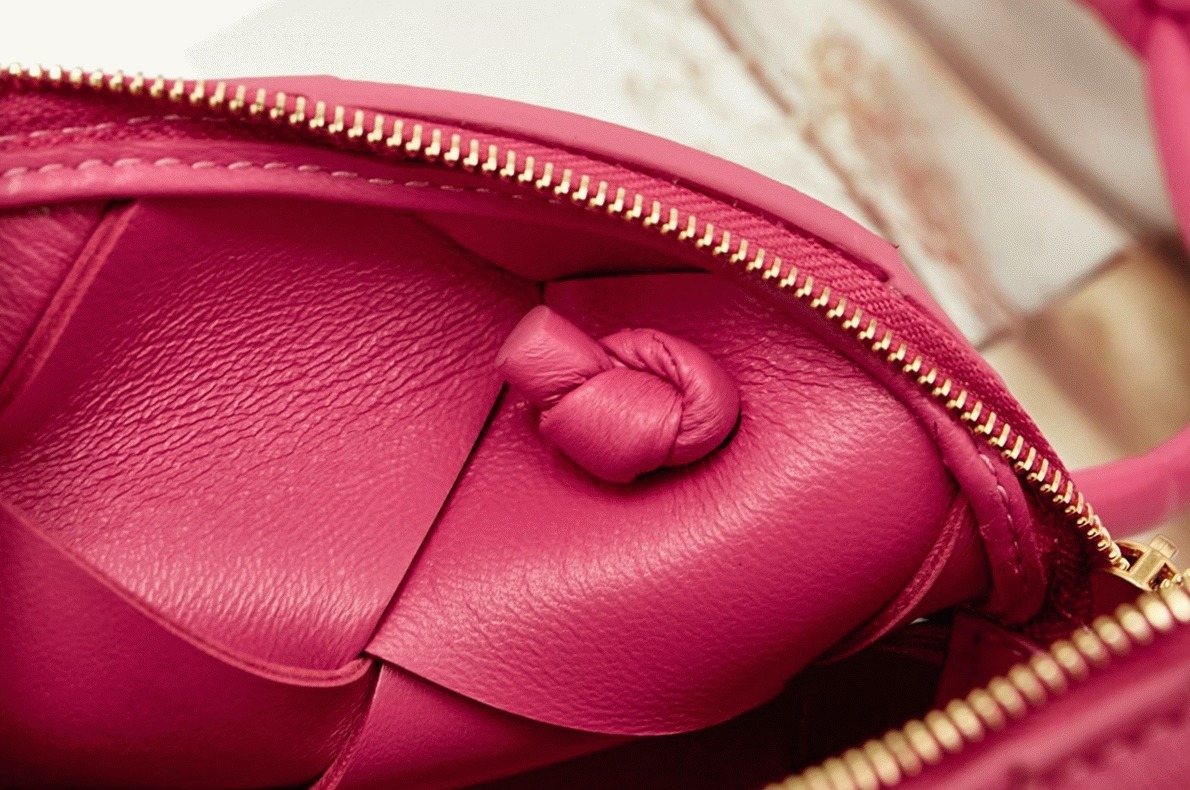 Replica Bottega Veneta Mini Cassette Camera Bag Cranberry