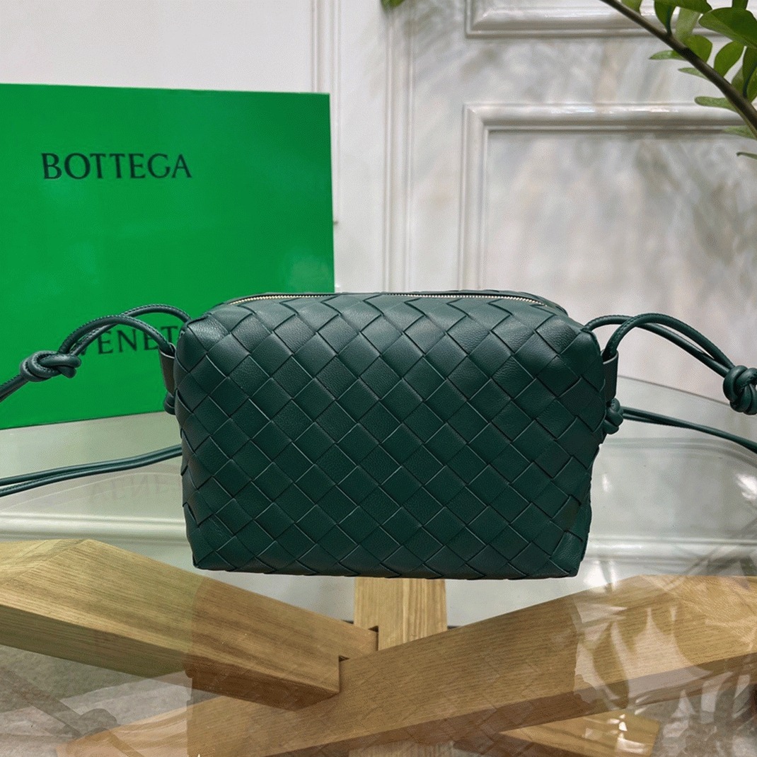 Knockoff Bottega Veneta Loop Small Bag Raintree