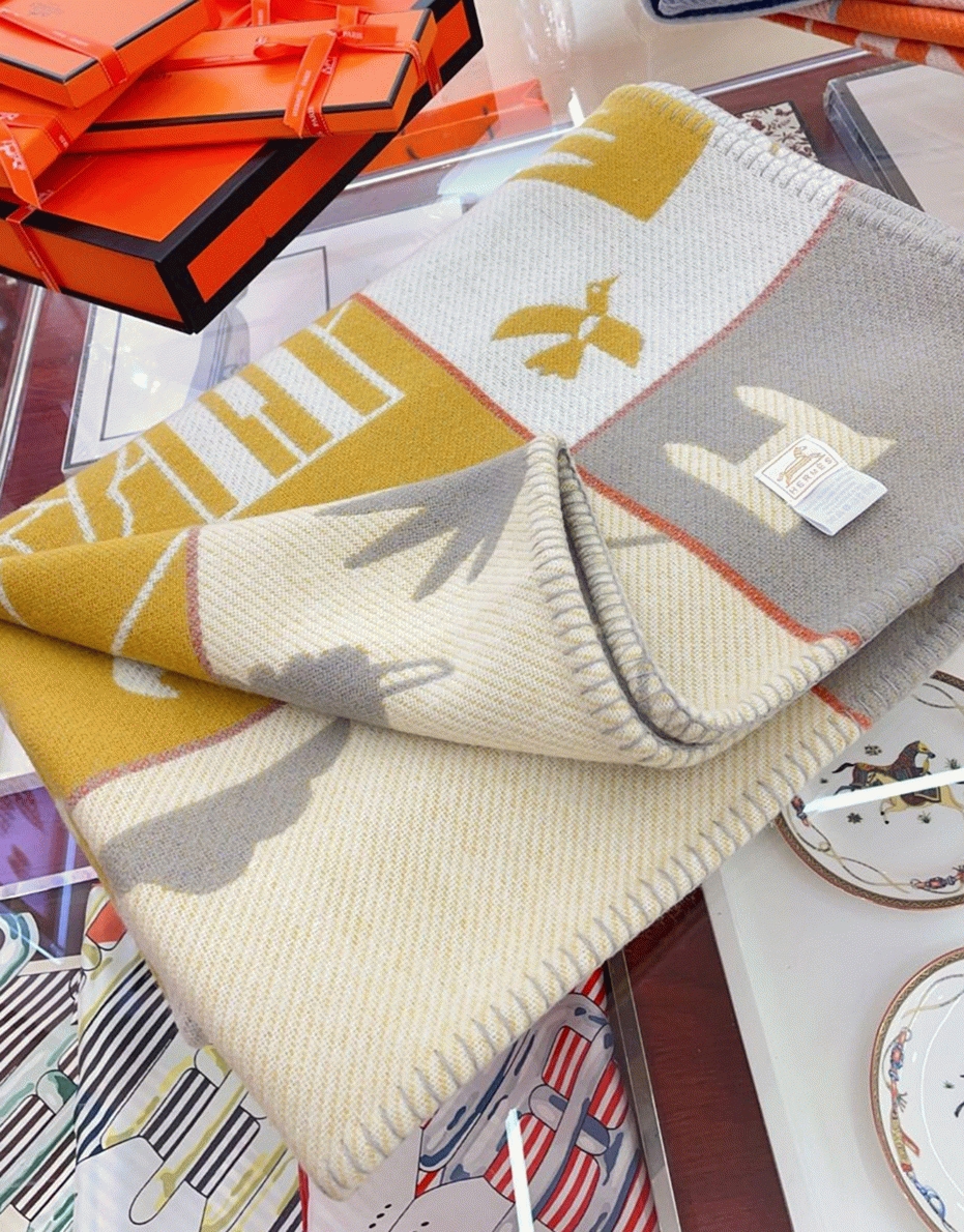 Replica Hermes Avalon Epopee blanket in jaune wool and cashmere