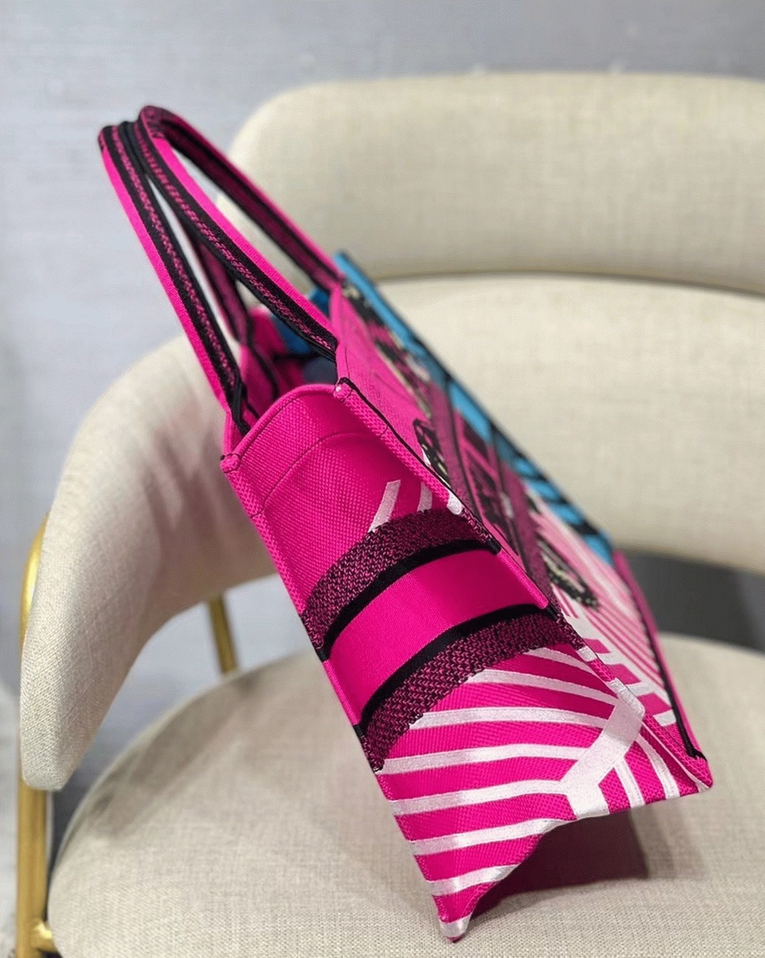 Dior Medium Book Tote Bag Fake in Pink D-Jungle Pop Embroidery