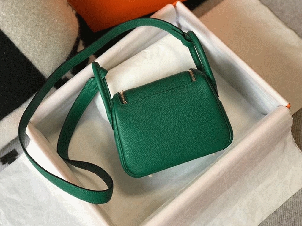 Designer replica Hermes Lindy Mini handbag in green clemence leather