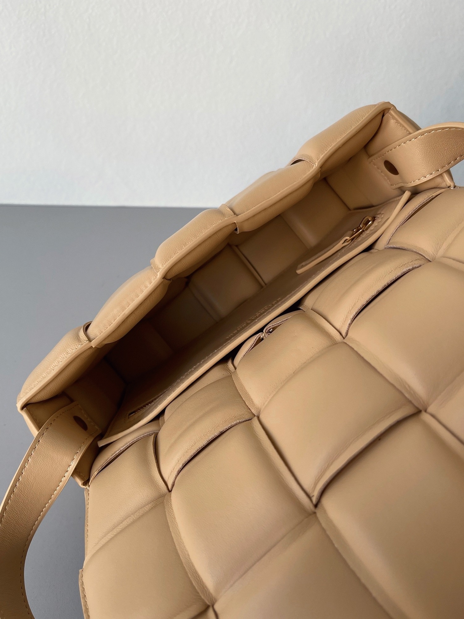 Top Quality Knockoff Bottega Veneta Padded Cassette Bag In Almond