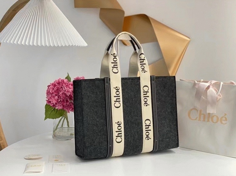 Top Quality Fake Chloe Medium Woody Tote Bag In Grey Felt