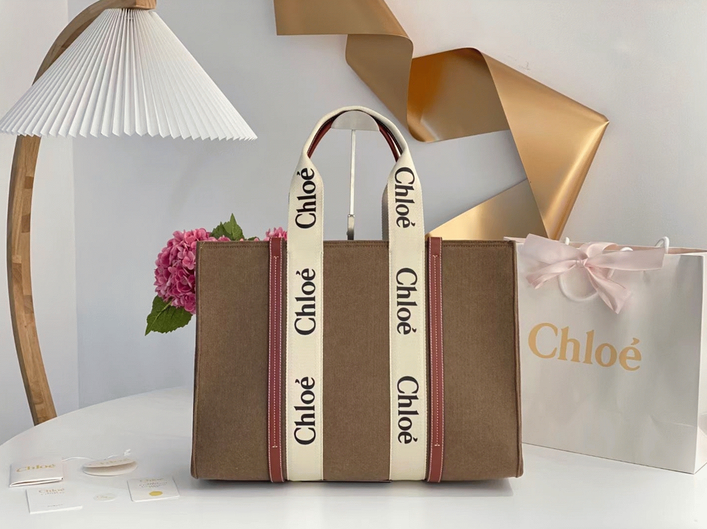 Top Quality Replica Chloe Medium Woody Tote Bag In Brown Felt