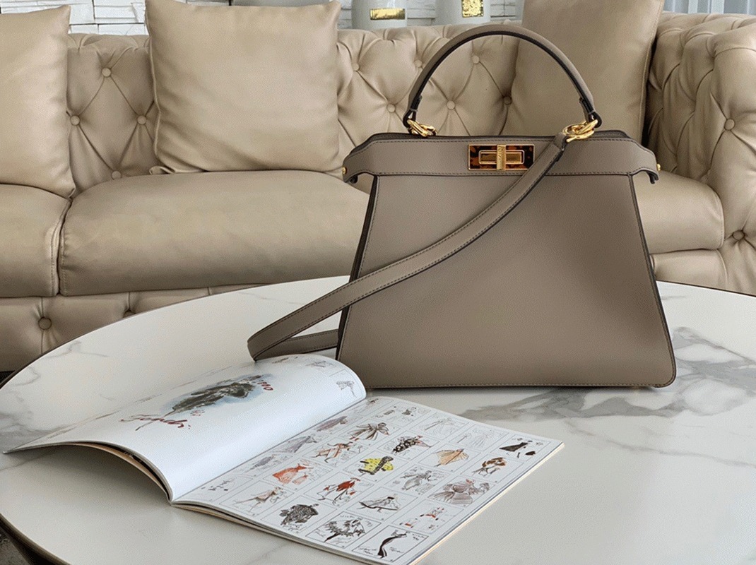 Top Quality Knockoff Fendi Peekaboo ISeeU Medium Bag In Grey Calfskin