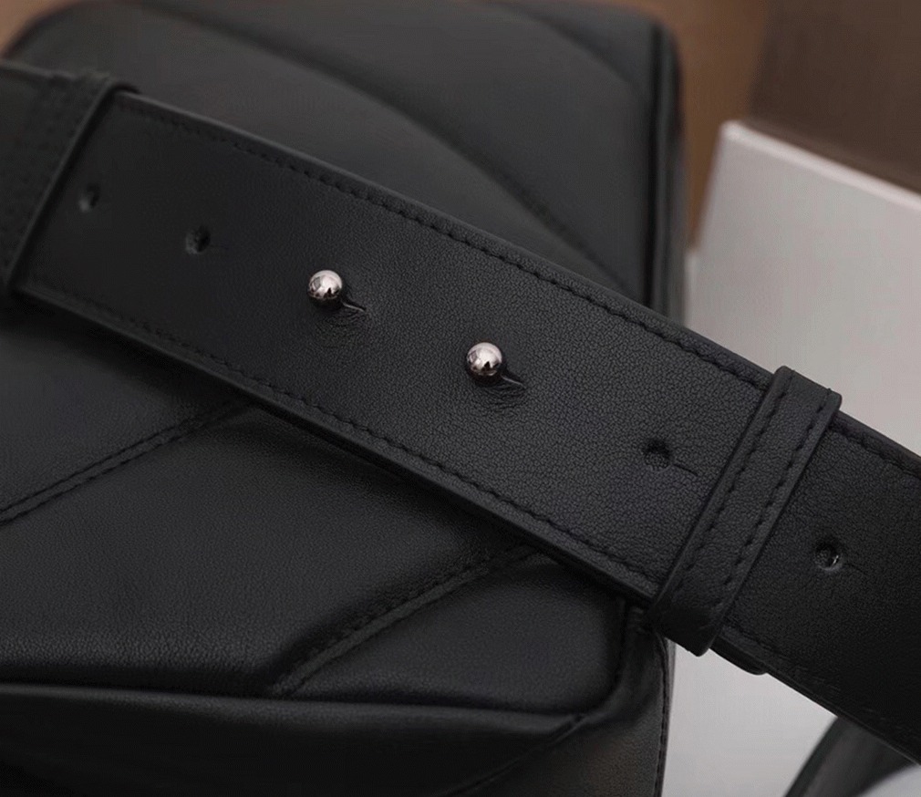 Knockoff Bvlgari Serpenti Cabochon Small Bag Black Calfskin