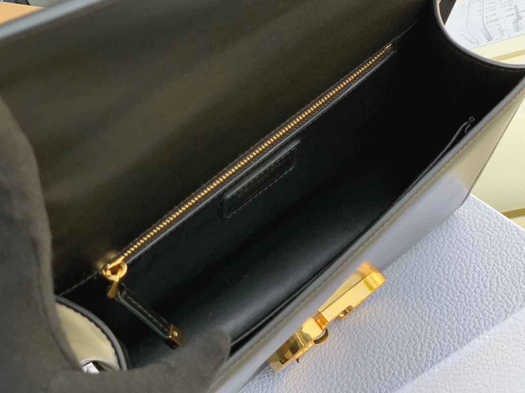 Dior 30 Montaigne Medium Bag Replica in Black Box Calfskin