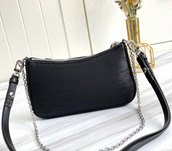 Louis Vuitton Epi Leather Easy Pouch On Strap In Black