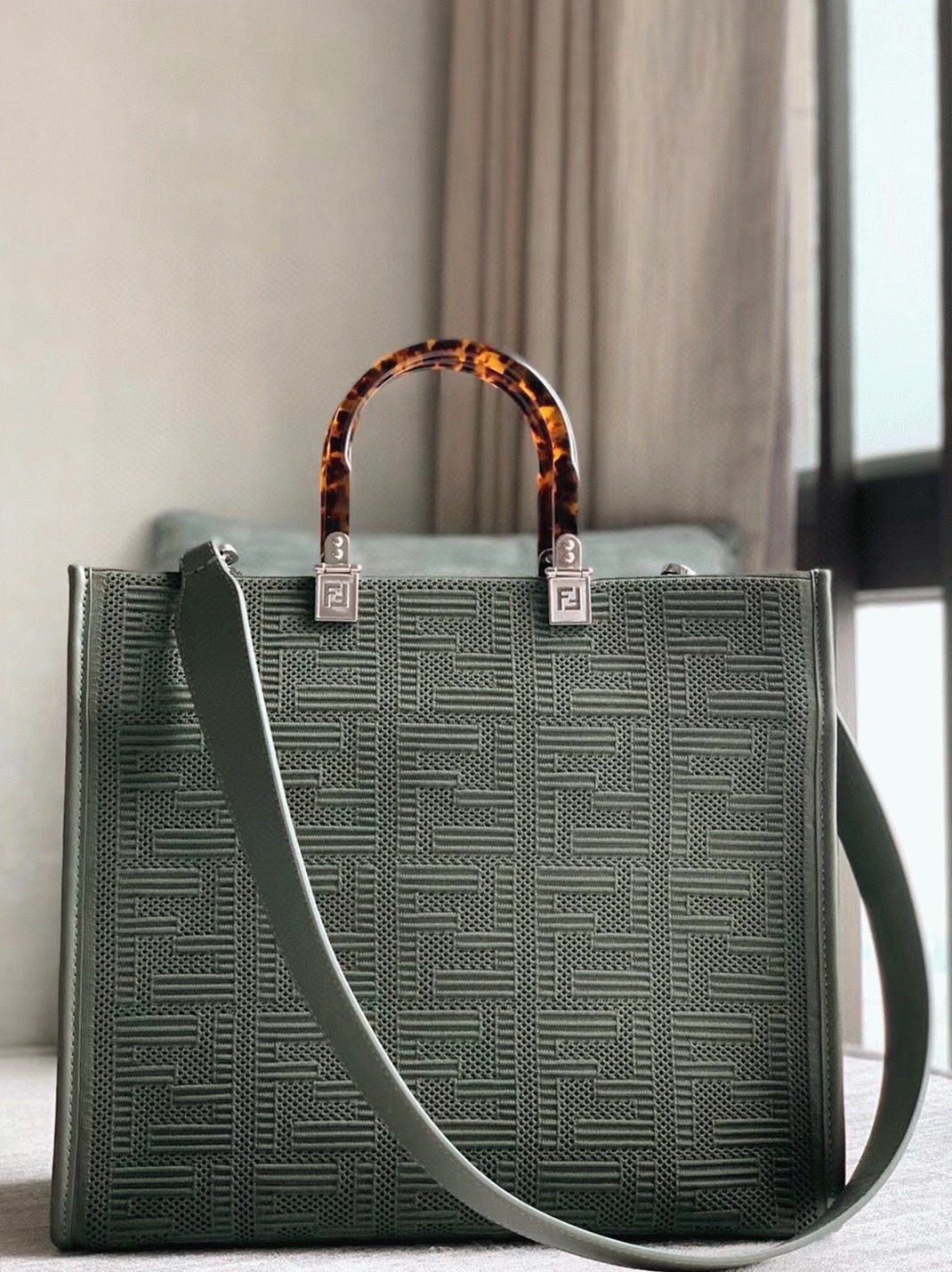 Top Quality Replica Fendi Sunshine Medium Tote Bag In Green FF Fabric