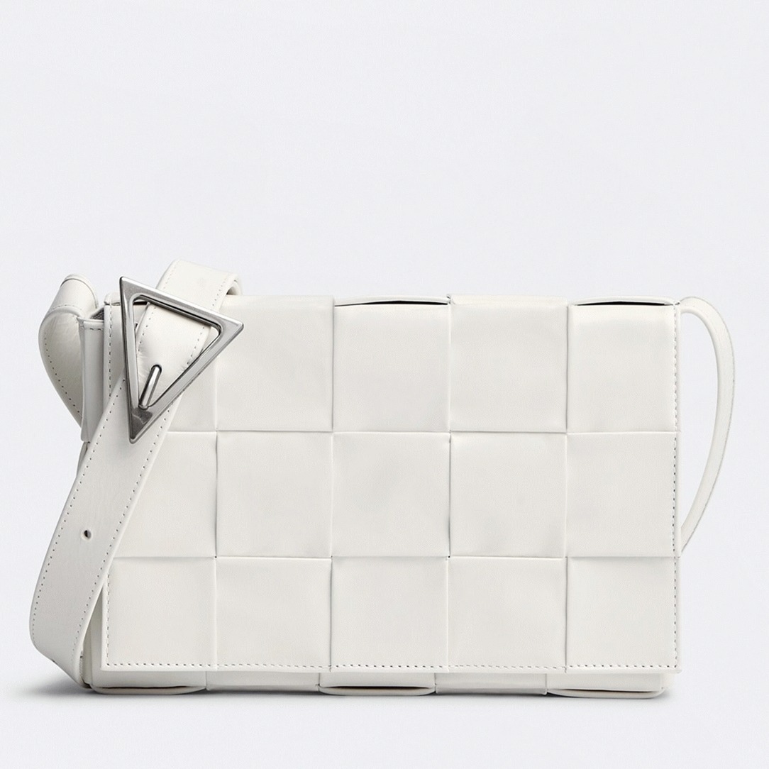 Top Quality Replica Bottega Veneta Cassette Bag In White