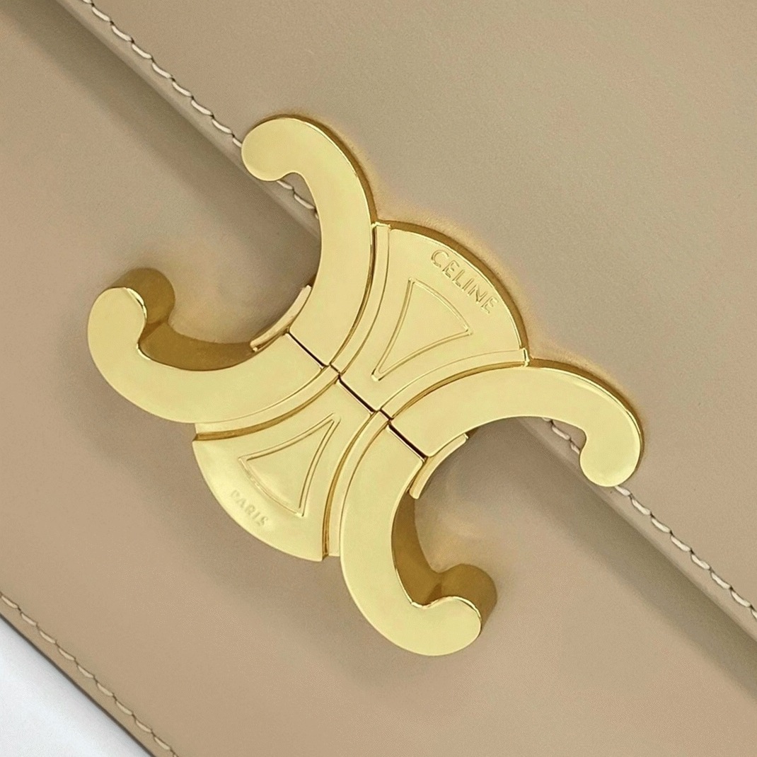 Top Quality Imitation Celine Triomphe Medium Bag In Nude
