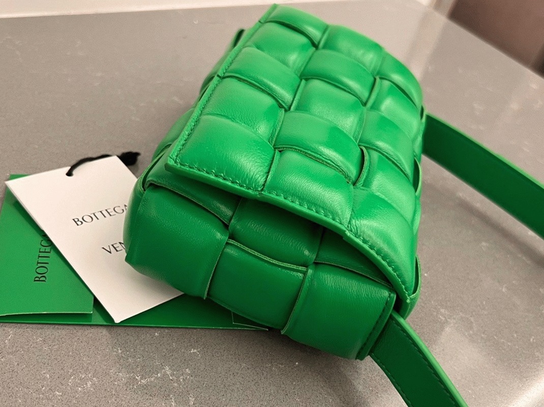 Replica Bottega Veneta Small Padded Cassette Bag Parakeet