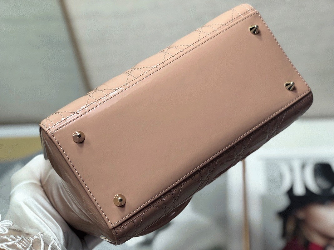 Dior Lady Dior Medium Bag Replica in Blush