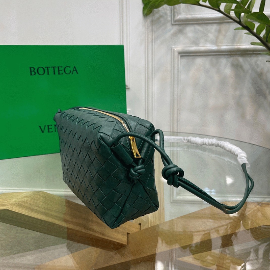 Knockoff Bottega Veneta Loop Small Bag Raintree