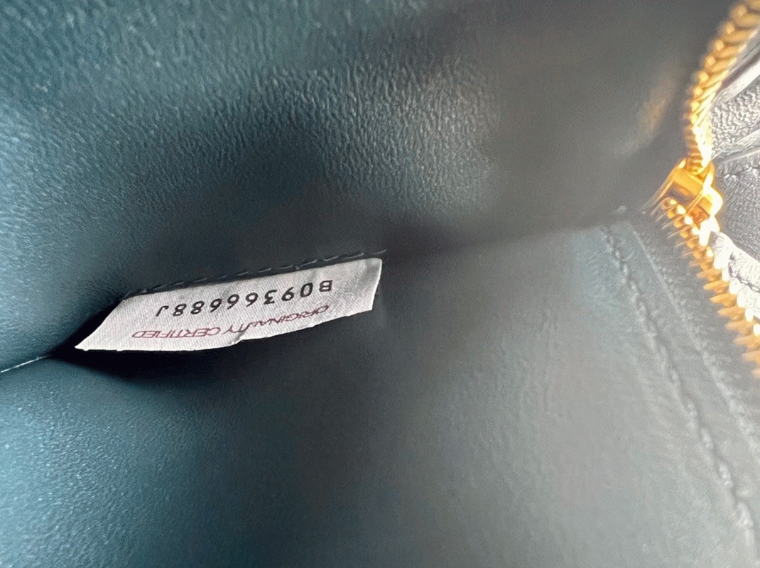 Top Quality Replica Bottega Veneta Padded Cassette Bag In Dark Blue