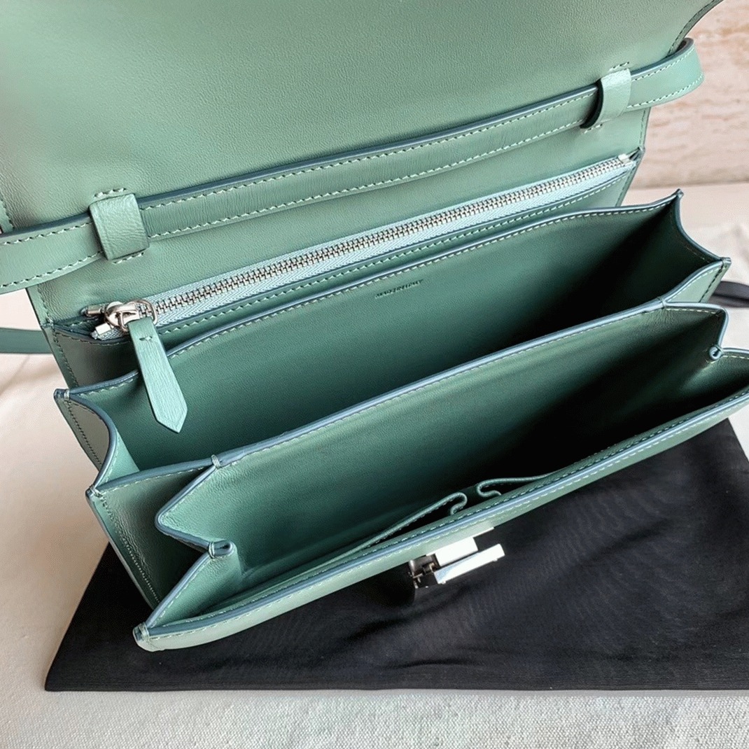 Top Quality Replica Celine Classic Box Medium Bag In Celadon
