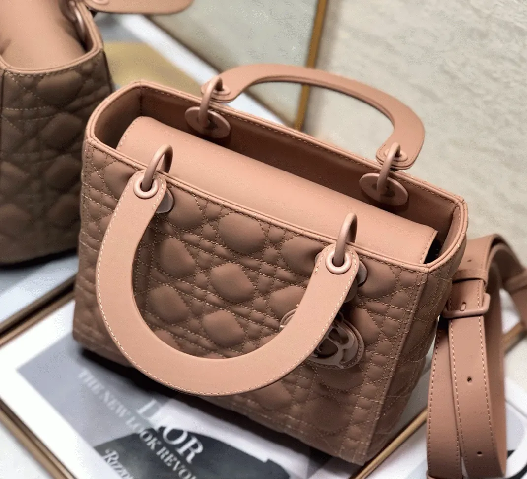 Dior Lady Dior Medium Bag Fake in Blush