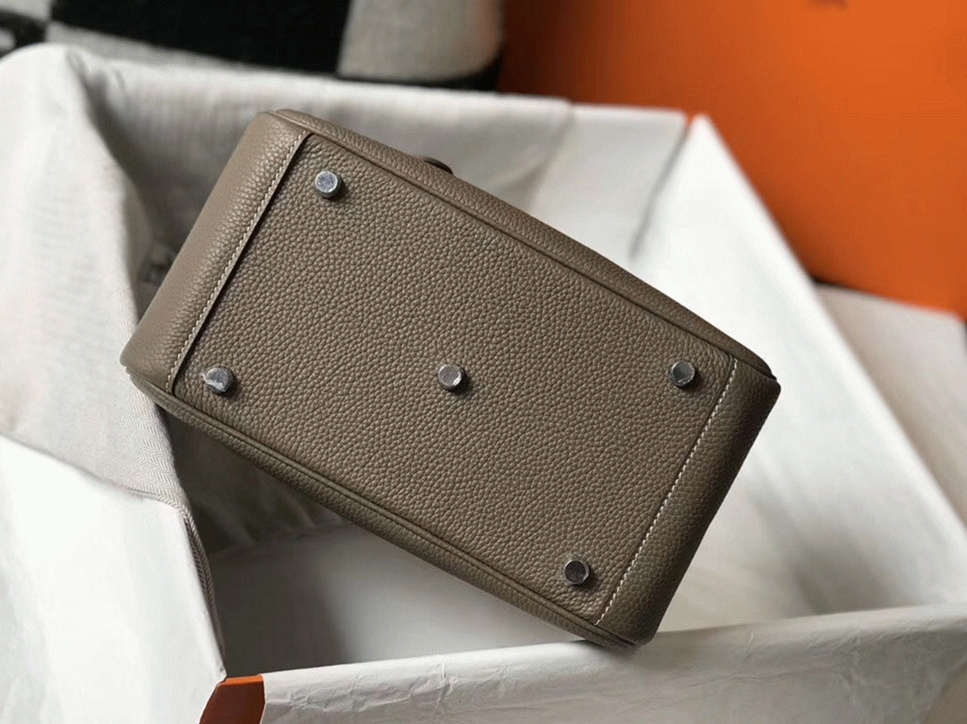 Designer replica Hermes Lindy 26cm handbag in taupe grey