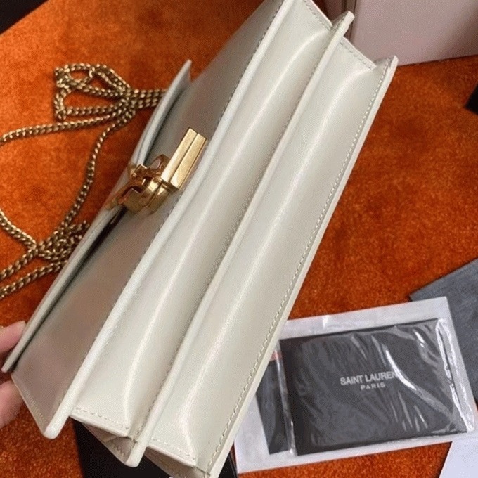 Fake Saint Laurent Cassandra Medium Chain Bag White