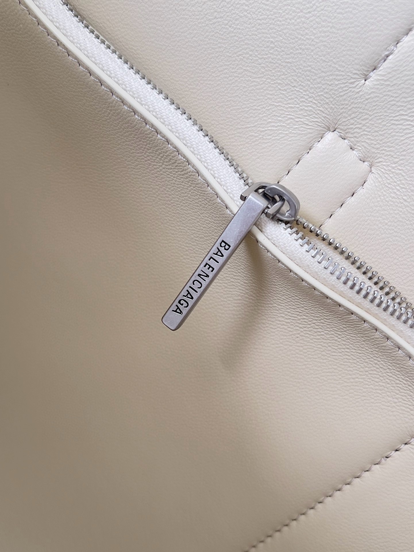 Knockoff Balenciaga Bel Air Carry All Medium Bag Beige Calfskin