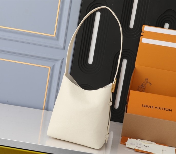 Louis Vuitton Low Key MM Hobo In Quartz White