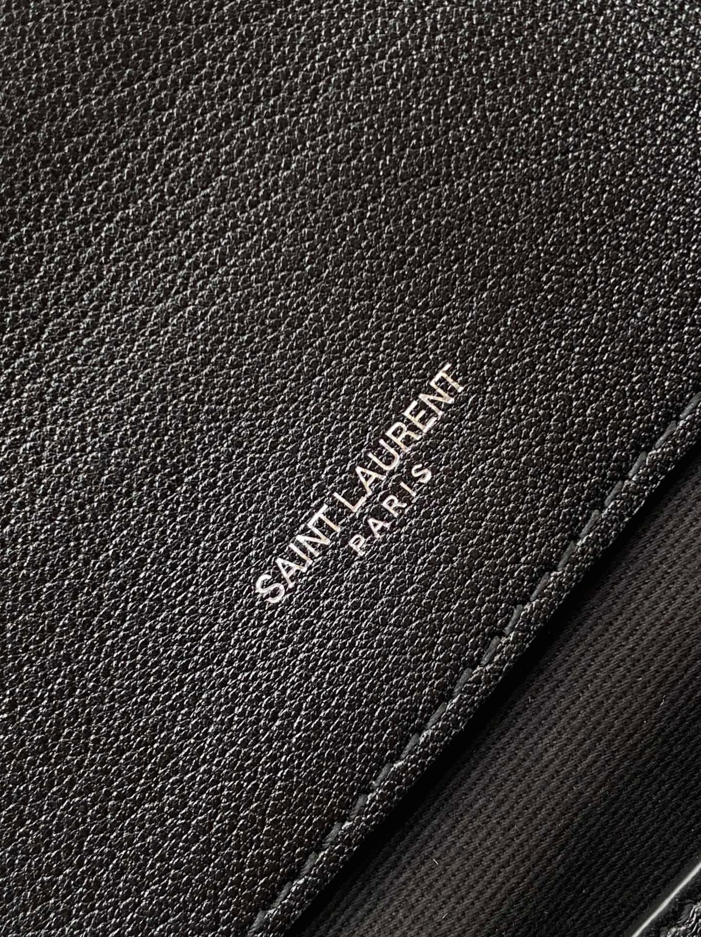 Replica Saint Laurent College Medium Chain Bag with Black