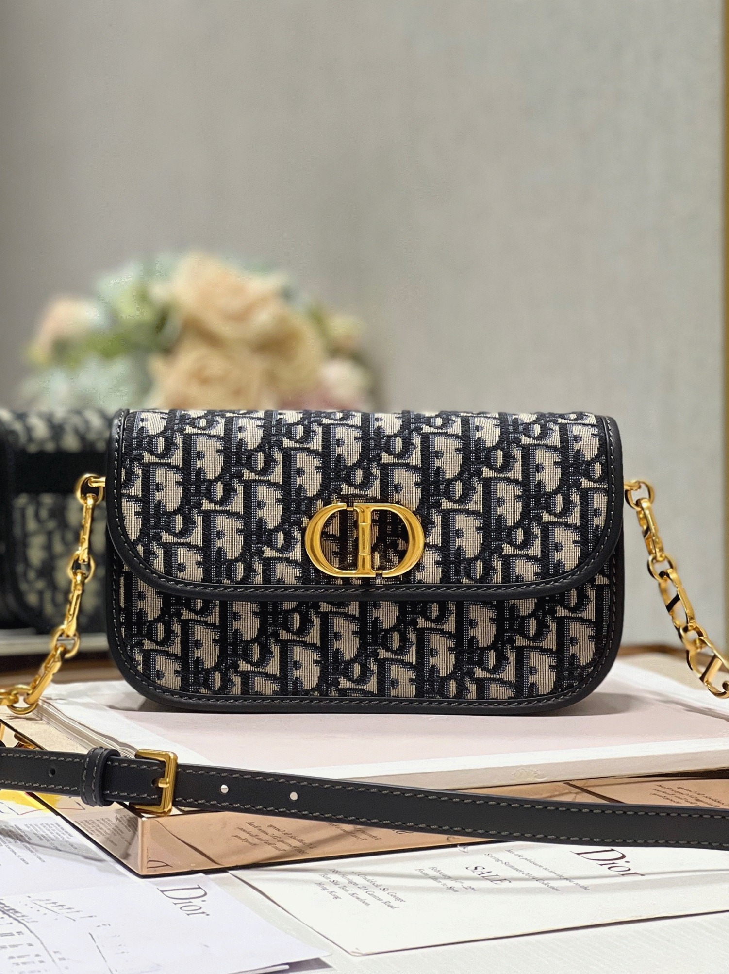 Dior 30 Montaigne Avenue Bag Fake in Blue Dior Oblique Jacquard