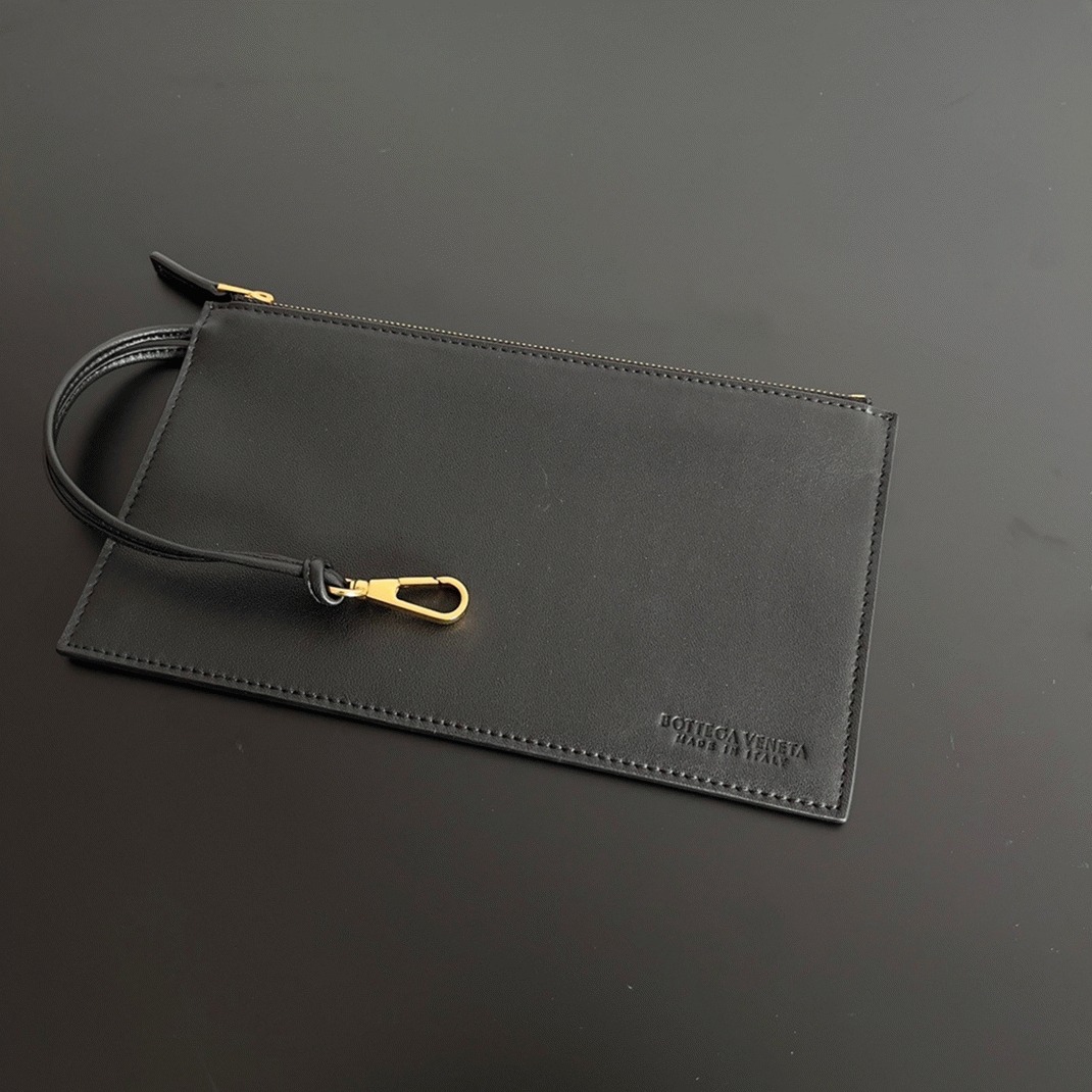 Top Quality Replica Bottega Veneta Cabat Medium Bag In Black Intrecciato Lambskin